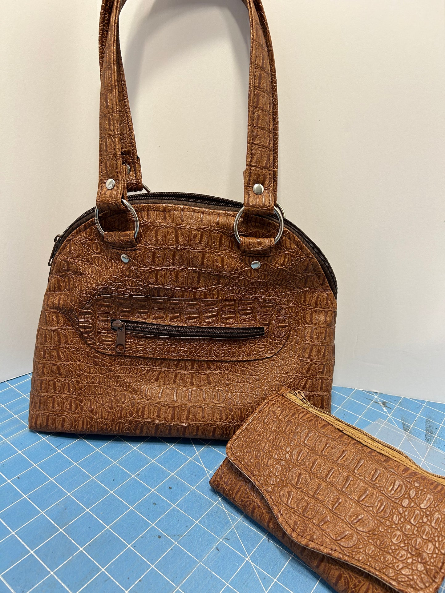 Tote Bag, Domed Zippered Bag