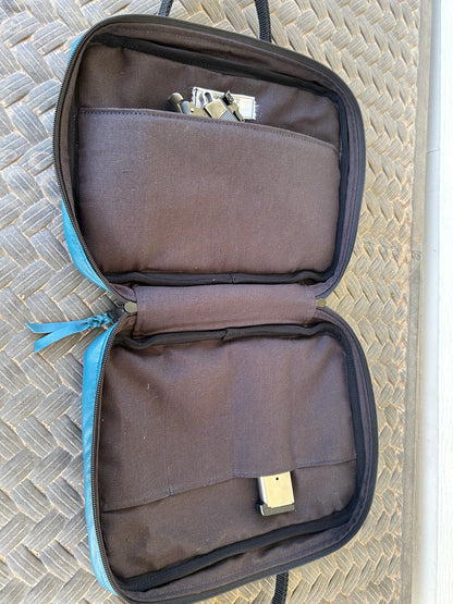 Wildbunch Teal Leather gun case